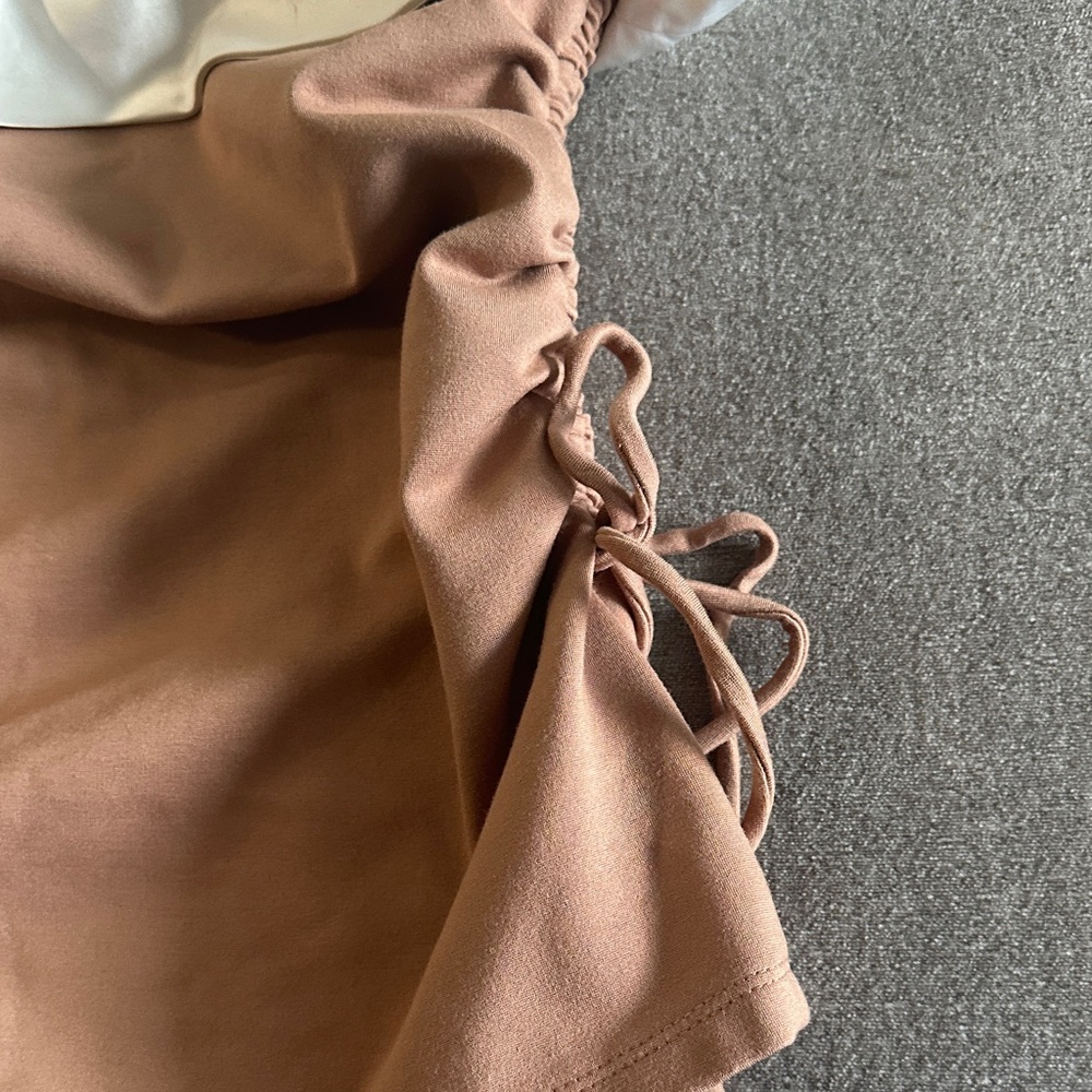 Anthropologie Cream and Brown Ruched Mini Top - Picture 4 of 7